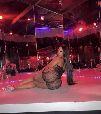 Miss Dior, 26  female escort, Yakima
