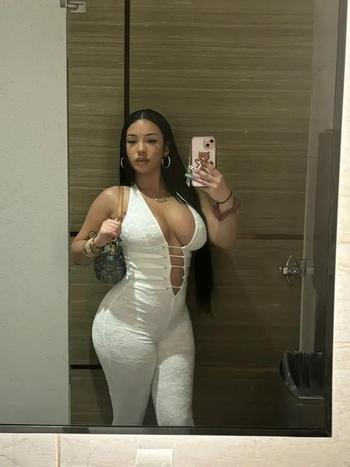 Melanie, 28  female escort, Yakima
