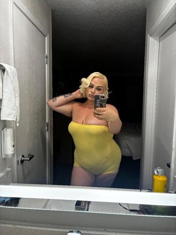 chanel, 22  female escort, Yakima
